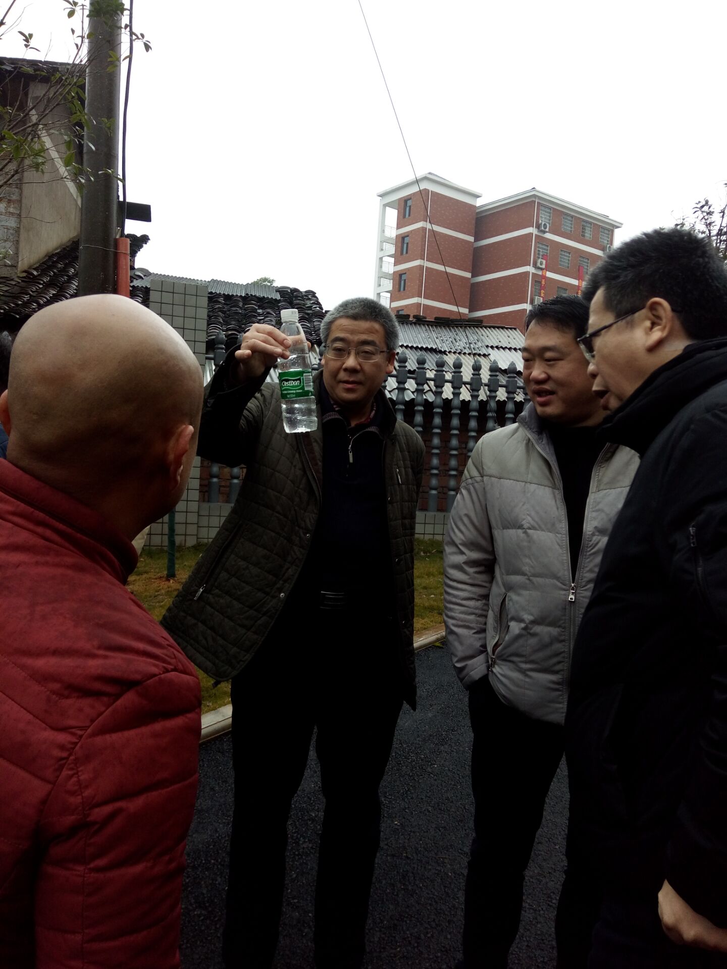 熱烈歡迎市教育局各級領導對株洲市示范性綜合實踐基地中水回用工程進行驗收視察